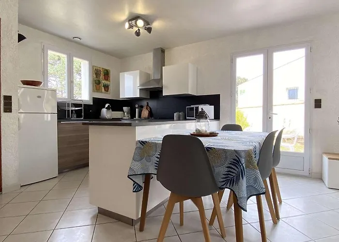 Casa de Férias Maison 4 Pieces Au Calme Pres De La - 8 Couchages - Fr-1-246a-194 *